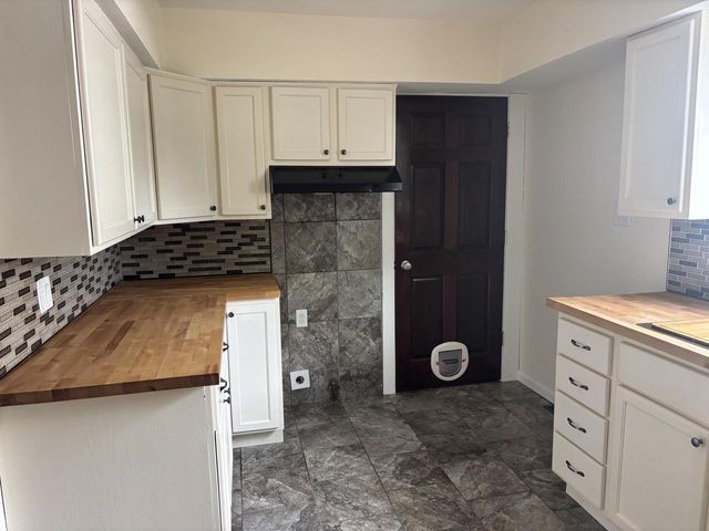 219 E Water STREET, Watertown, WI 53094