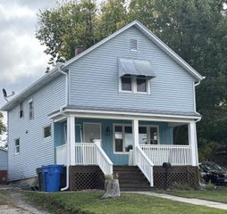219 E Water STREET, Watertown, WI 53094