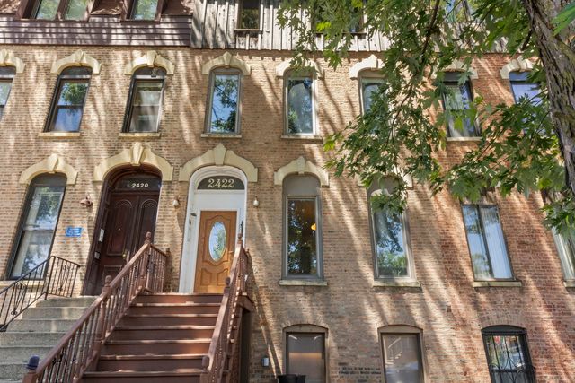 2422 N Seminary Avenue, Chicago, IL 60614