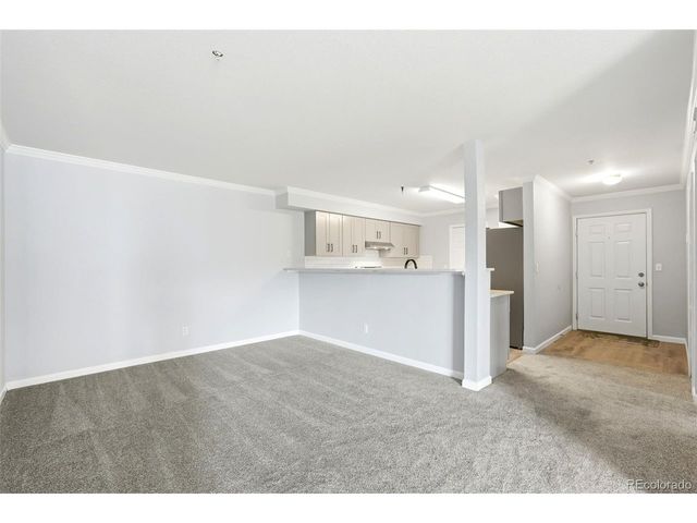 5667 S Urban St 201, Littleton, CO 80127