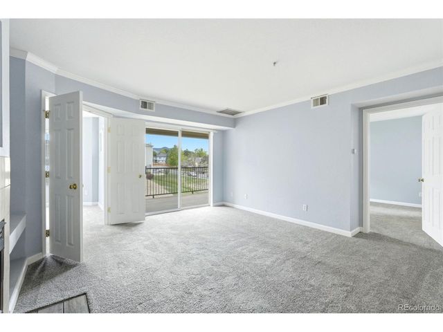 5667 S Urban St 201, Littleton, CO 80127