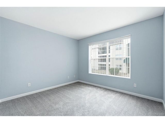 5667 S Urban St 201, Littleton, CO 80127