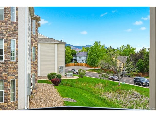 5667 S Urban St 201, Littleton, CO 80127