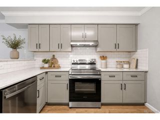 5667 S Urban St 201, Littleton, CO 80127