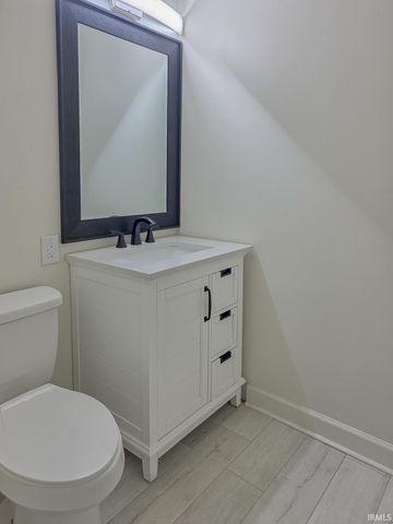 51843 Trowbridge Lane, South Bend, IN 46637