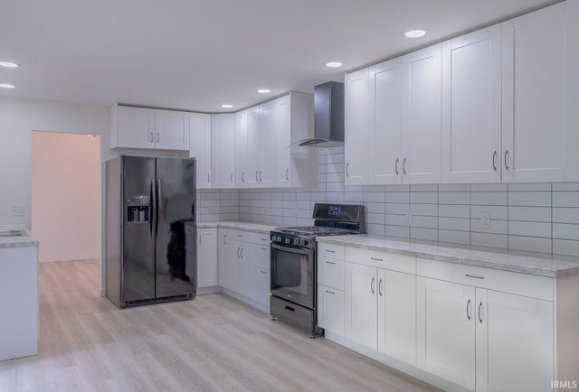 51843 Trowbridge Lane, South Bend, IN 46637