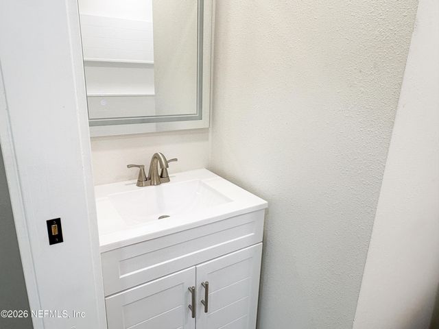 100 HUSSON Avenue, Palatka, FL 32177