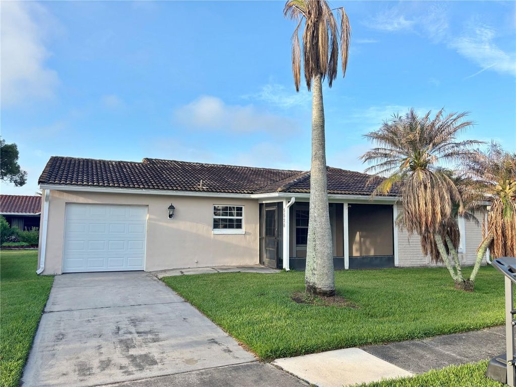 5528 MINUTE MAN COURT, Orlando, FL 32821