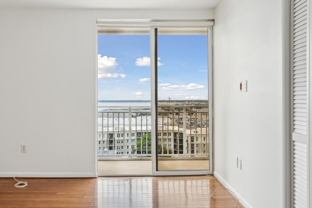 330 Concord Street 12 H, Charleston, SC 29401