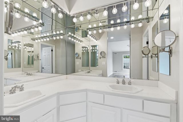 126 CARDIGAN CT, Manchester Township, NJ 08759