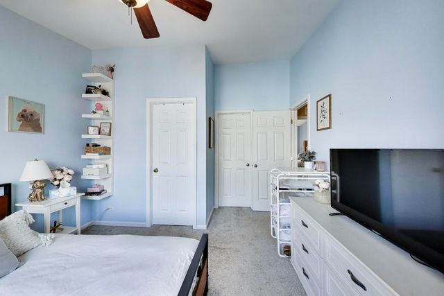 590 N Triumph Court, Hainesville, IL 60073