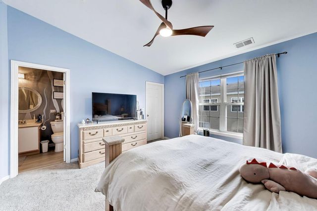 590 N Triumph Court, Hainesville, IL 60073