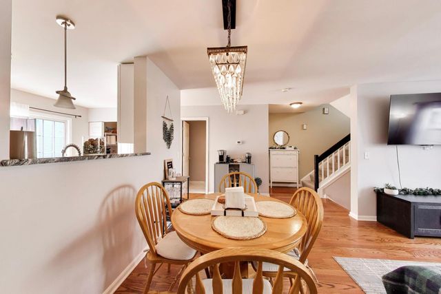 590 N Triumph Court, Hainesville, IL 60073