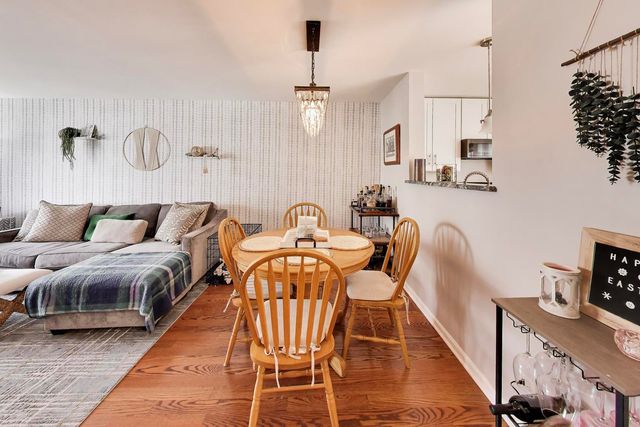 590 N Triumph Court, Hainesville, IL 60073