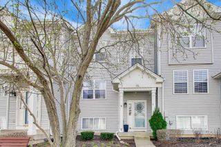 590 N Triumph Court, Hainesville, IL 60073