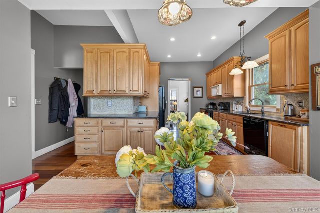 315 Bellvale Lakes Road, Warwick, NY 10990