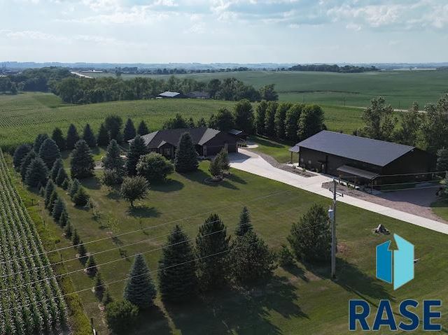 25015 475th Ave Avenue, Dell Rapids, SD 57022
