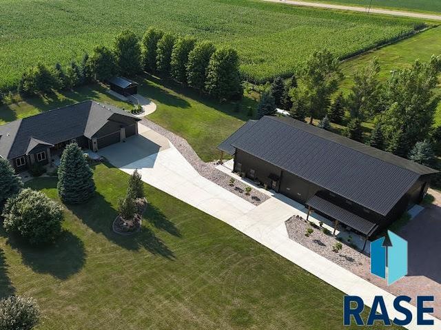 25015 475th Ave Avenue, Dell Rapids, SD 57022