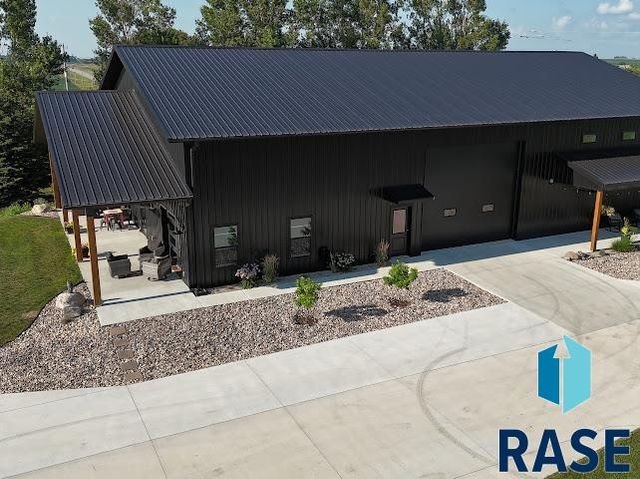 25015 475th Ave Avenue, Dell Rapids, SD 57022
