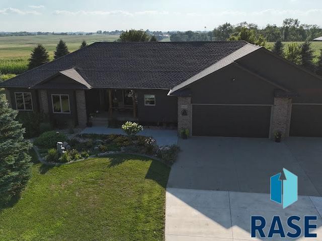 25015 475th Ave Avenue, Dell Rapids, SD 57022