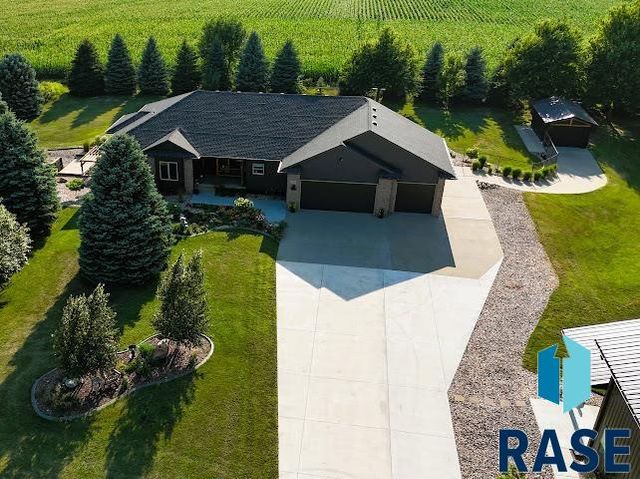 25015 475th Ave Avenue, Dell Rapids, SD 57022