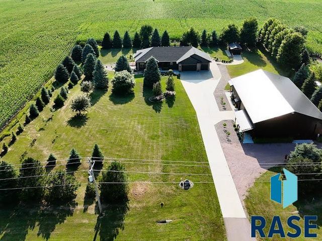 25015 475th Ave Avenue, Dell Rapids, SD 57022