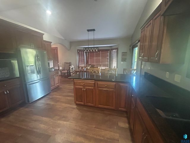 25015 475th Ave Avenue, Dell Rapids, SD 57022
