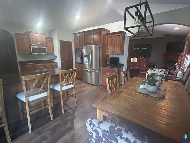 25015 475th Ave Avenue, Dell Rapids, SD 57022