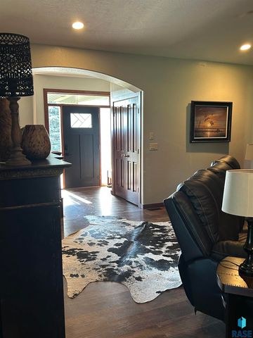 25015 475th Ave Avenue, Dell Rapids, SD 57022