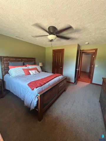 25015 475th Ave Avenue, Dell Rapids, SD 57022