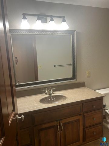25015 475th Ave Avenue, Dell Rapids, SD 57022