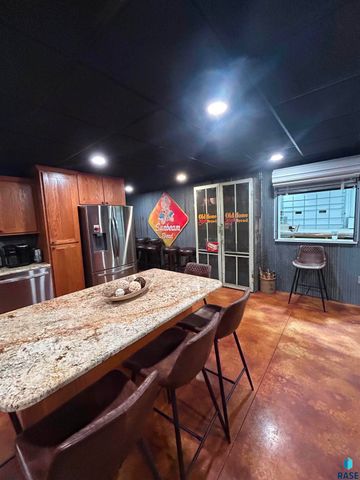 25015 475th Ave Avenue, Dell Rapids, SD 57022