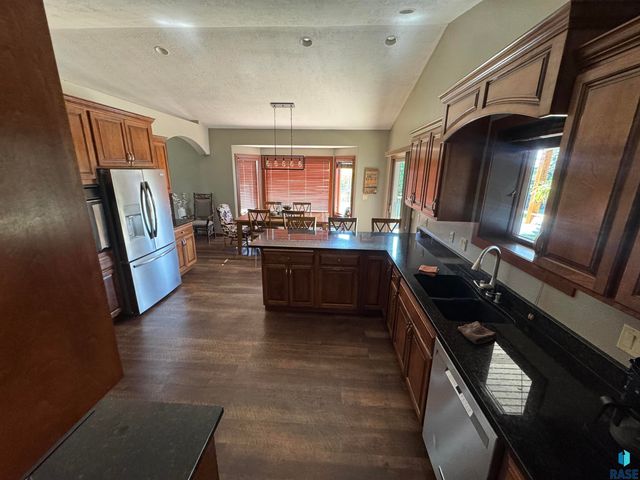 25015 475th Ave Avenue, Dell Rapids, SD 57022