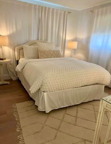 301 SW 8th Terrace, Boca Raton, FL 33486