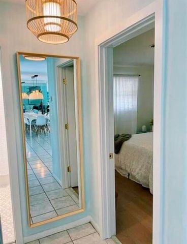 301 SW 8th Terrace, Boca Raton, FL 33486