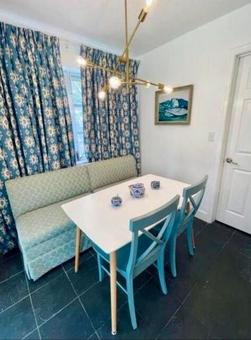 301 SW 8th Terrace, Boca Raton, FL 33486