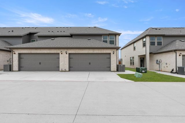 4511 Avion Drive, Sanger, TX 76266
