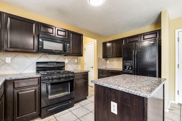 1014 El Prado Street NW, Rio Rancho, NM 87144