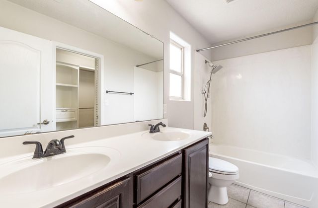 1014 El Prado Street NW, Rio Rancho, NM 87144
