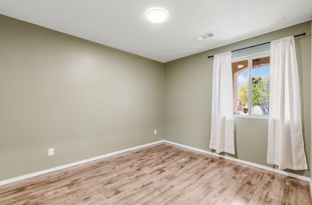 1014 El Prado Street NW, Rio Rancho, NM 87144