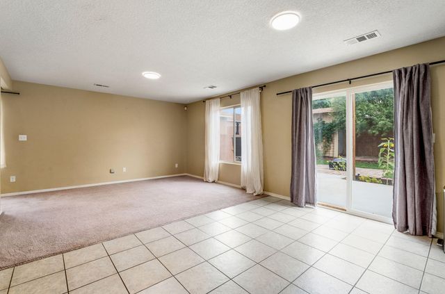 1014 El Prado Street NW, Rio Rancho, NM 87144