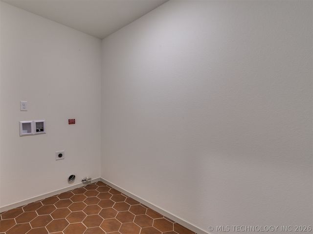 3205 E 147th Place S, Bixby, OK 74008