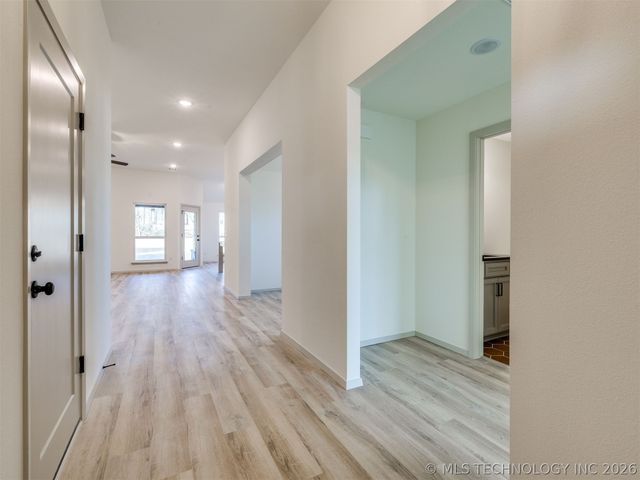 3205 E 147th Place S, Bixby, OK 74008