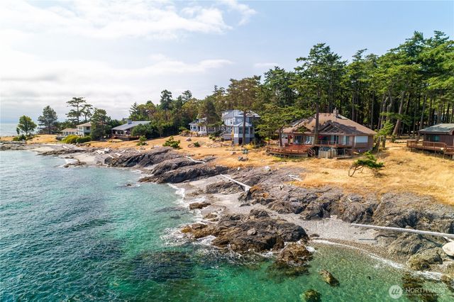 190 Island Drive, Friday Harbor, WA 98250
