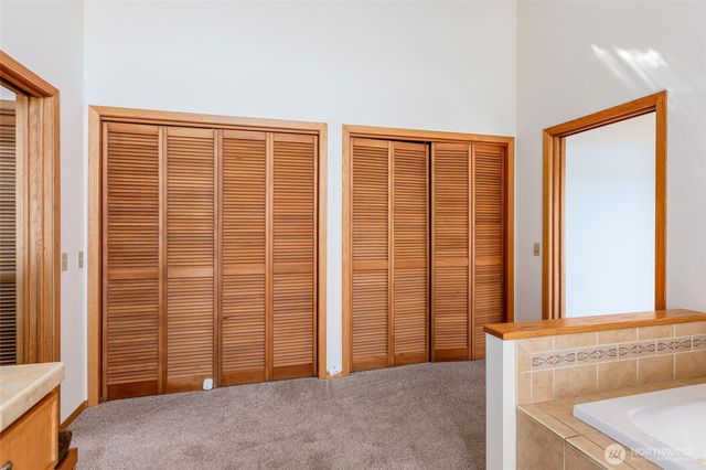 190 Island Drive, Friday Harbor, WA 98250