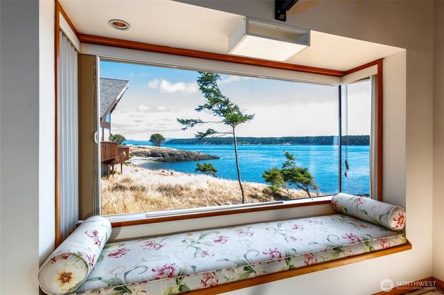 190 Island Drive, Friday Harbor, WA 98250
