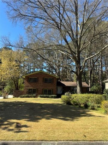 1959 Queens Way, Atlanta, GA 30341