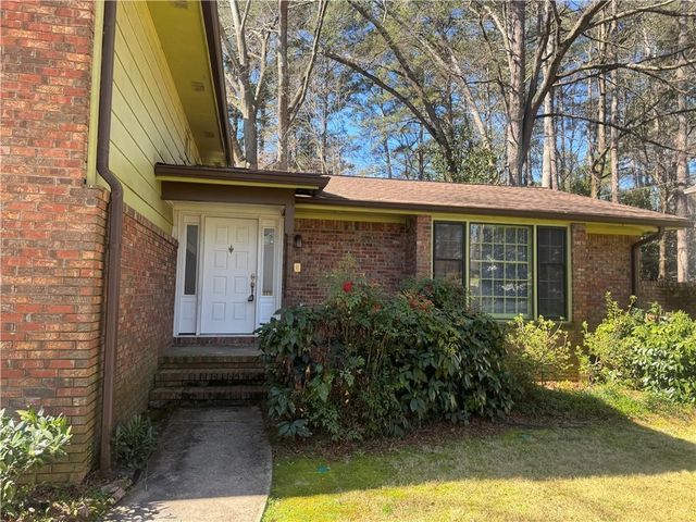 1959 Queens Way, Atlanta, GA 30341