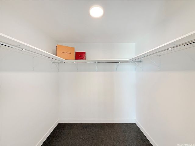 1001 Queen Street 2005, Honolulu, HI 96814