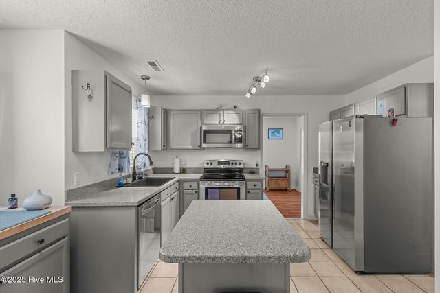 902 Huff Drive, Jacksonville, NC 28546